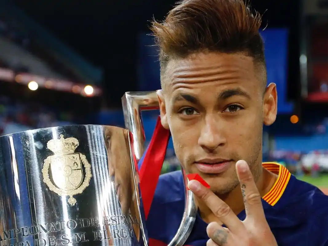 适度保守显 适度保守显