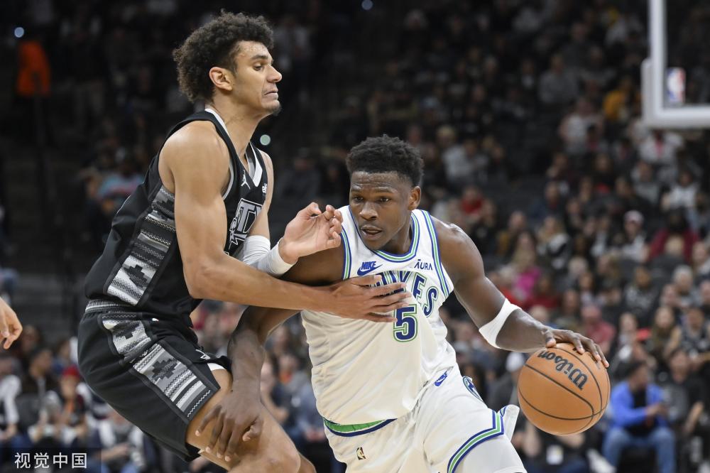 的时代鸿沟 的时代鸿沟