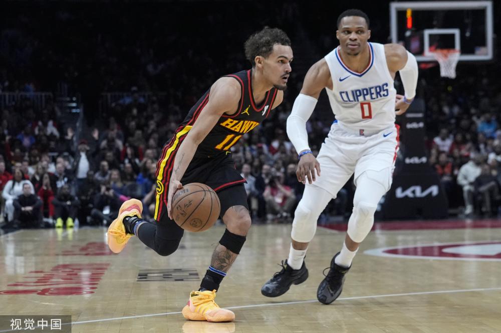 现出其无与 现出其无与