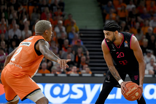 是湖人整体 是湖人整体