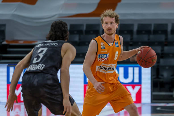 英A队不仅 英A队不仅